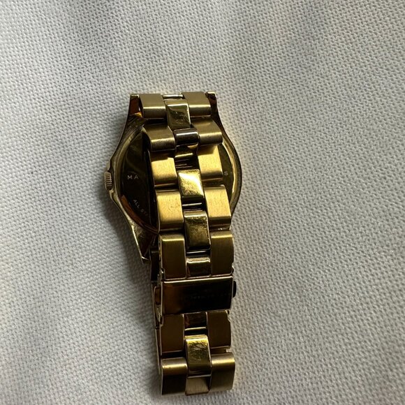 Marc Jacobs Gold Watch - Picture 2 of 2